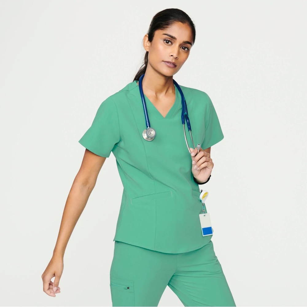 Figs Catarina 1 pocket top XS surgical green